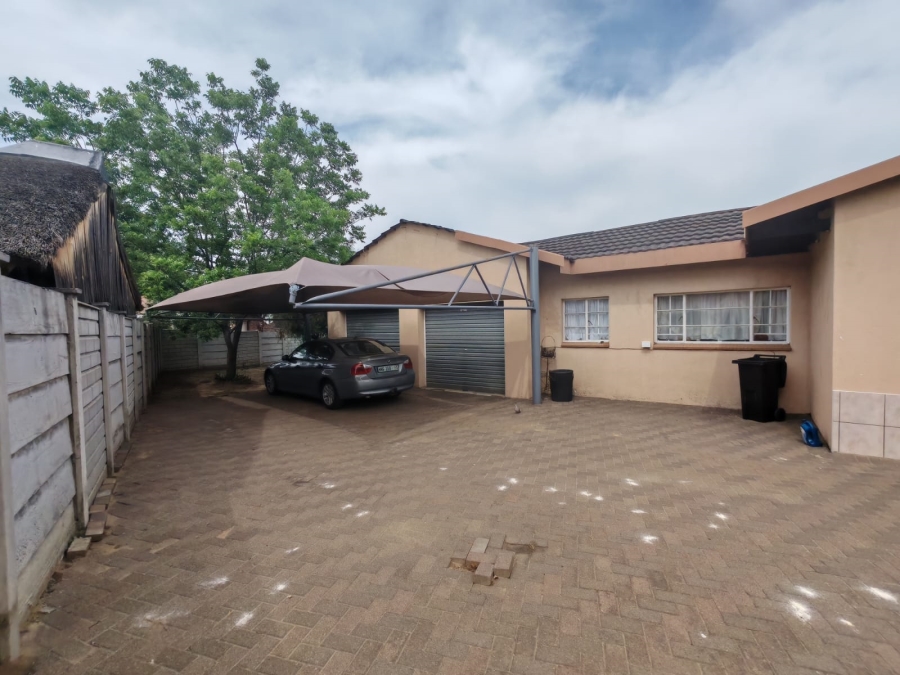 3 Bedroom Property for Sale in Sasolburg Ext 10 Free State